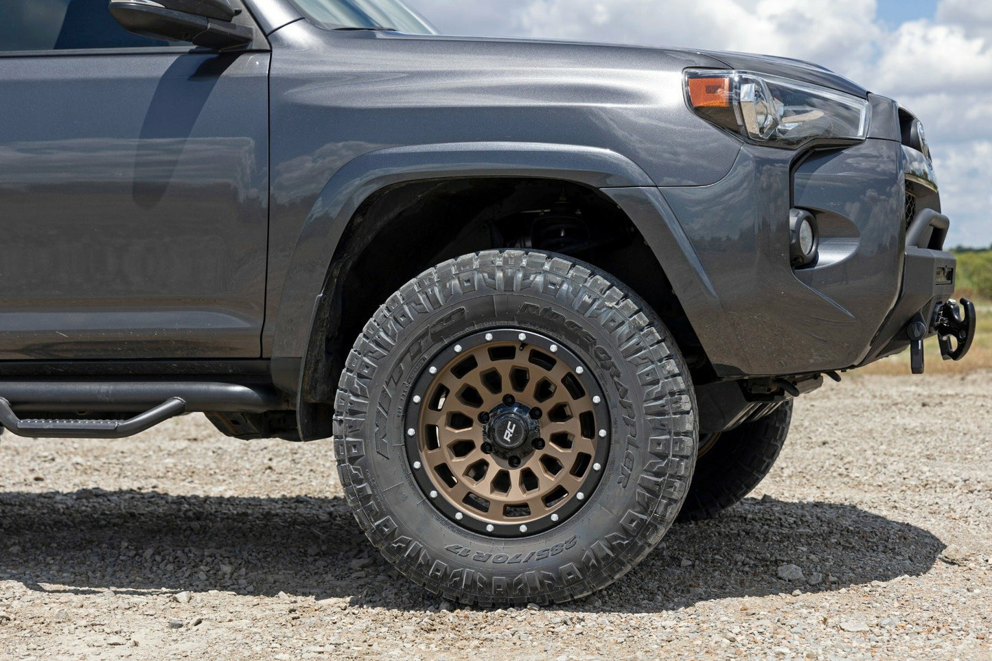 Rough Country 87 Series Wheel Simulated Bronze/Black 17x8.5 5x5 +0mm 87170918