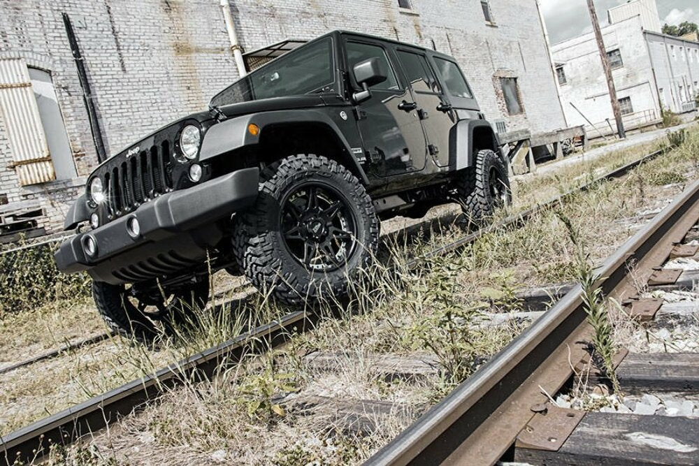 Fits Jeep Wrangler Unlimited 2WD/4WD (2007-2018) 2.5 Inch Lift Kit; 901