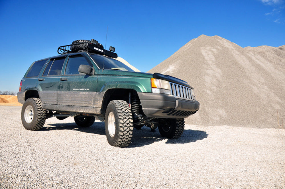 Fits Jeep Grand Cherokee ZJ 4WD (1993-1998) 4 Inch Lift Kit; Long Arm; 90222