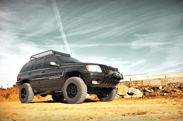 Fits Jeep Grand Cherokee WJ 4WD (1999-2004) 4 Inch Lift Kit; Long Arm; 90820