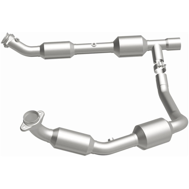 2005-2008 Ford E-350 Super Duty Direct-Fit Catalytic Converter 5582439 Magnaflow - Catalytic Converters Car Part People