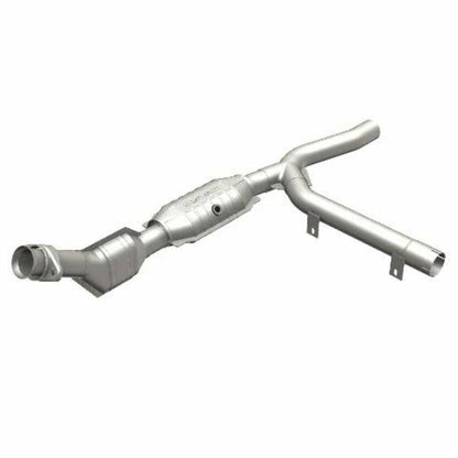 01 Ford F-150 4.2L Direct-Fit Catalytic Converter 93122 Magnaflow - Catalytic Converters Car Part People