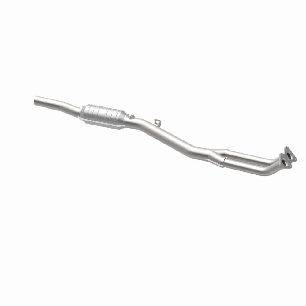 Catalytic Converter for Standard Grade Federal / EPA Compliant Direct-Fit Catalytic Converter MagnaFlow 93685