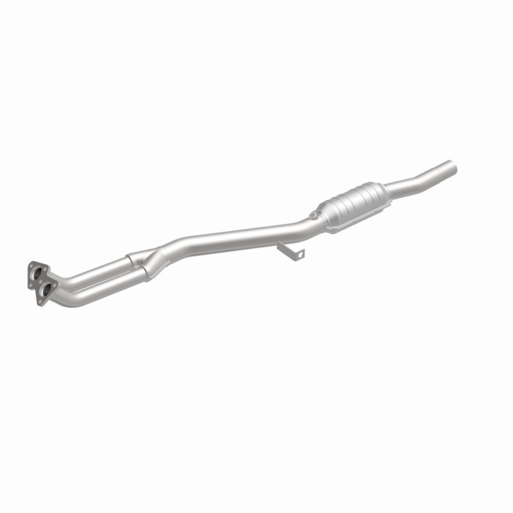 Catalytic Converter for Standard Grade Federal / EPA Compliant Direct-Fit Catalytic Converter MagnaFlow 93685