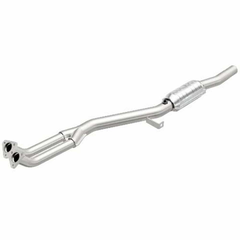 Catalytic Converter for Standard Grade Federal / EPA Compliant Direct-Fit Catalytic Converter MagnaFlow 93685