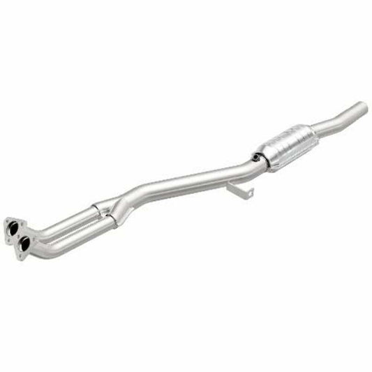 Catalytic Converter for Standard Grade Federal / EPA Compliant Direct-Fit Catalytic Converter MagnaFlow 93685