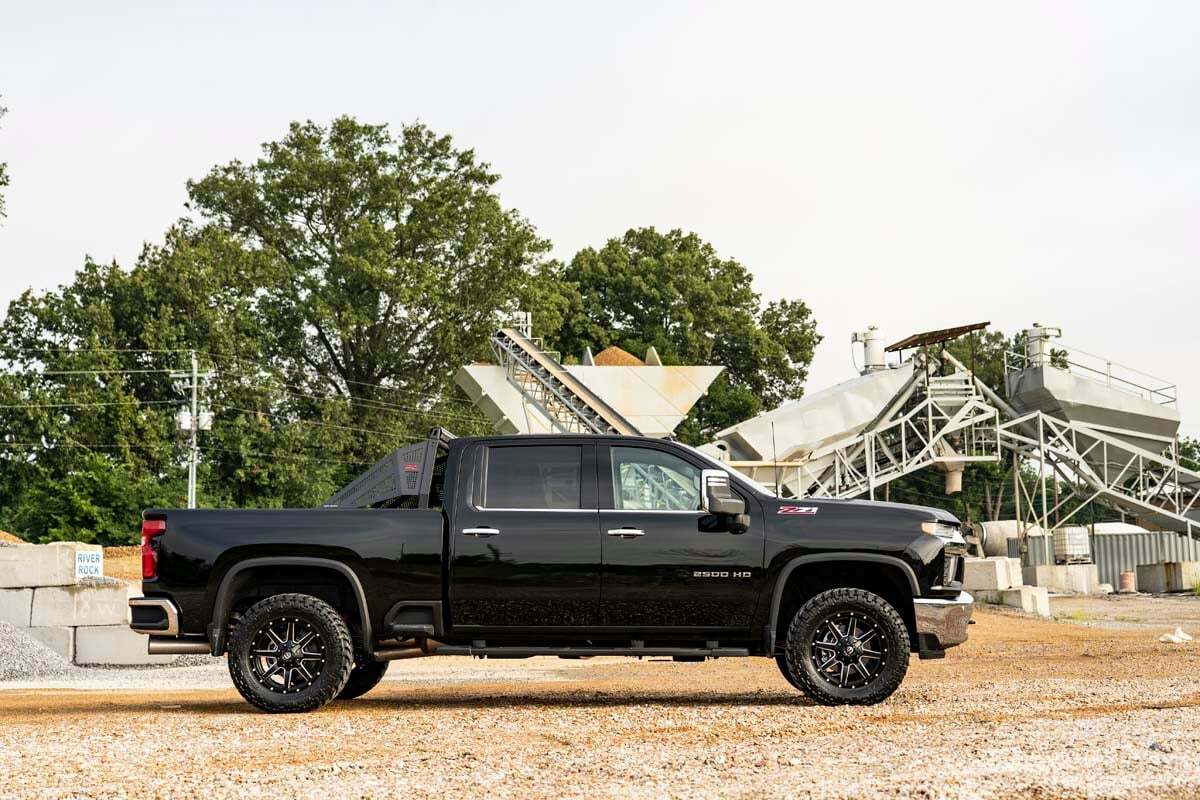 Fits Chevy/GMC 2500HD/3500HD (20-24) 1.5-2 Inch Leveling Kit; 9594