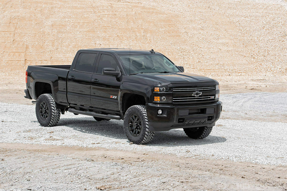 Fits Chevy/GMC 2500HD/3500HD (11-19) 3.5 Inch Lift Kit; M1; 95940