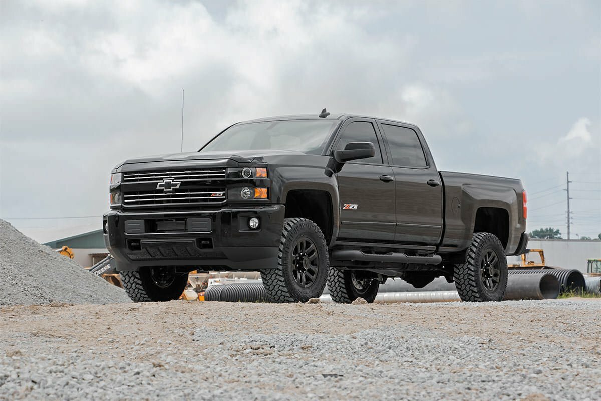 Fits Chevy/GMC 2500HD/3500HD (11-19) 3.5 Inch Lift Kit; V2; 95970RED