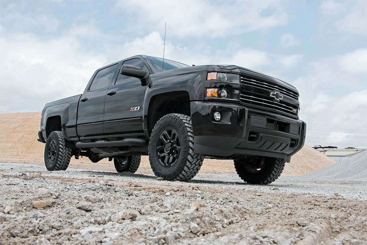 Fits Chevy/GMC 2500HD/3500HD 2&4WD (11-19) 3.5" Lift Kit; w/ Overloads; 97530RED