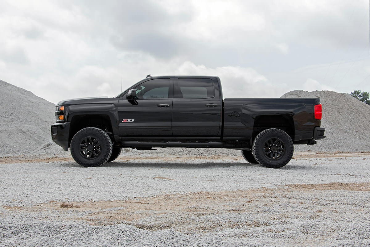 3.5 Inch Lift Kit; M1; w/ Overloads; Chevy/GMC 2500HD/3500HD (11-19) 97540RED