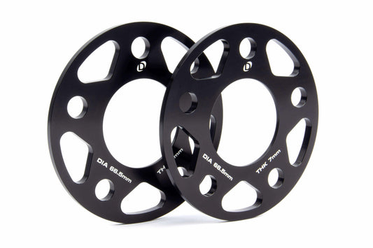 Dinan Spacers; 66.5mm CB - 7mm Thick - D210-2025