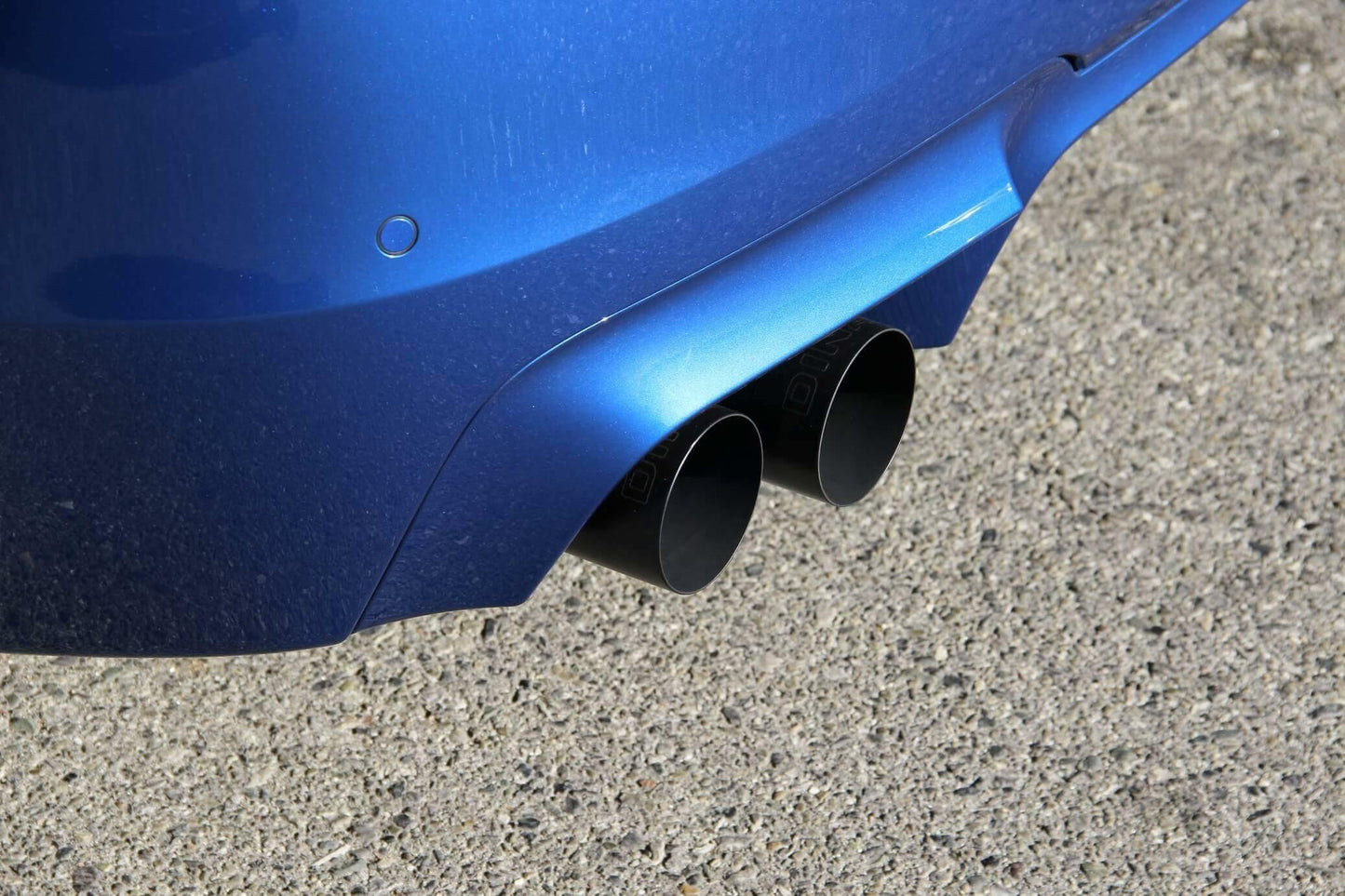 Dinan Free Flow Axle-Back Exhaust - 2012-2016 BMW M5 - D660-0044-BLK
