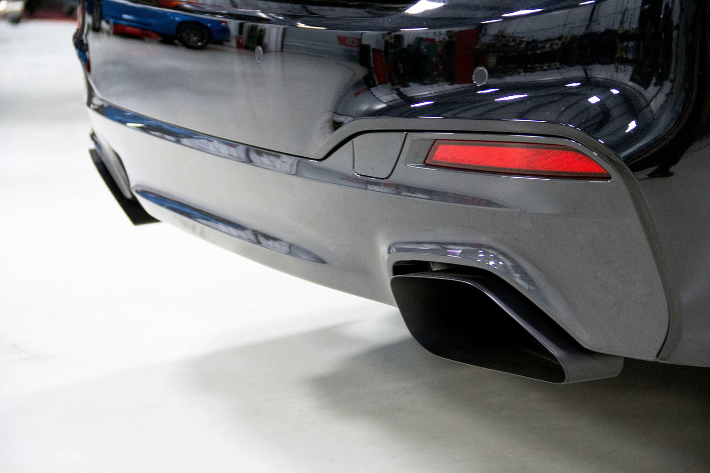 Dinan D660-0078-BLK Dinan Free Flow Axle-Back Exhaust - 2017-2020 BMW 540i