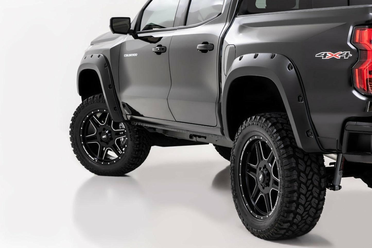 Fits Chevy Colorado(2023-24) Pocket Fender Flares GAZ Summit White F-C12311-GAZ