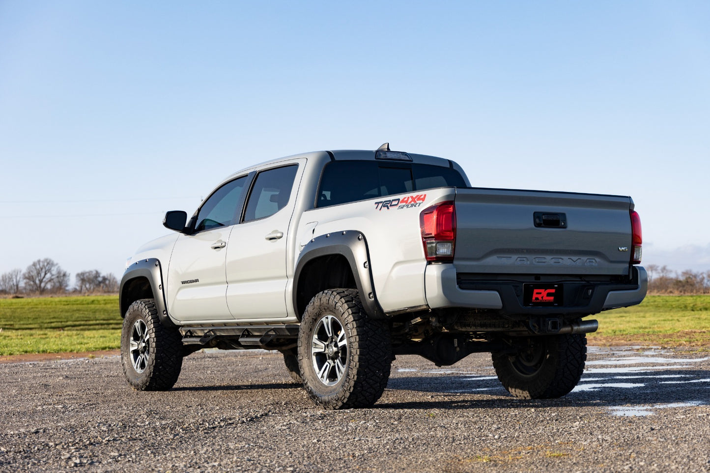 Fits Tacoma(16-23) Pocket Fender Flare 218 Midnight Black Metallic F-T11621A-218
