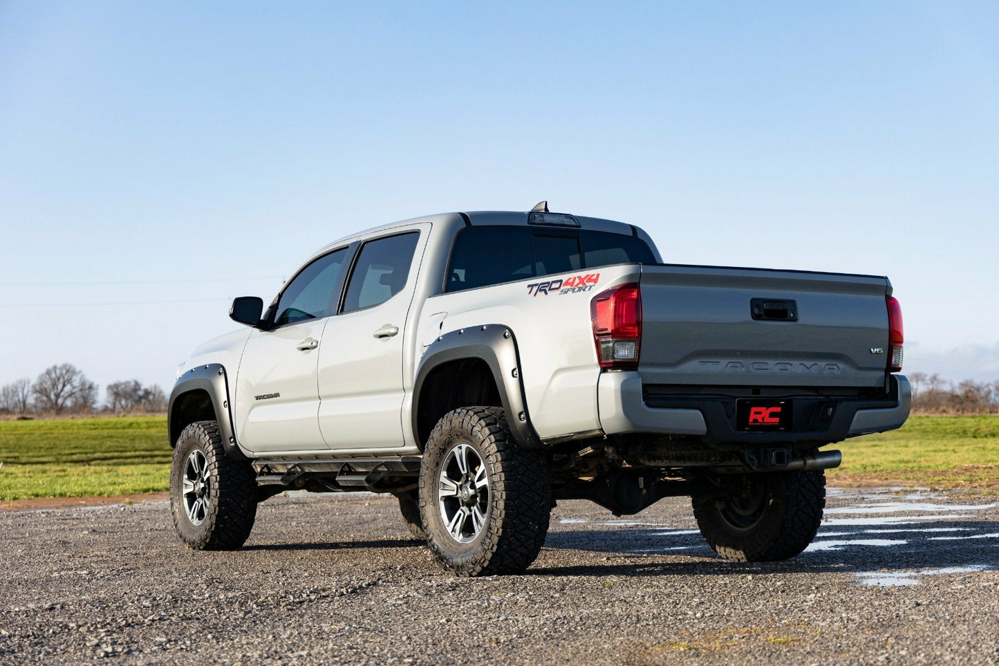 Fits Toyota Tacoma (16-23) Pocket Fender Flares 6V7 Army Green F-T11621A-6V7