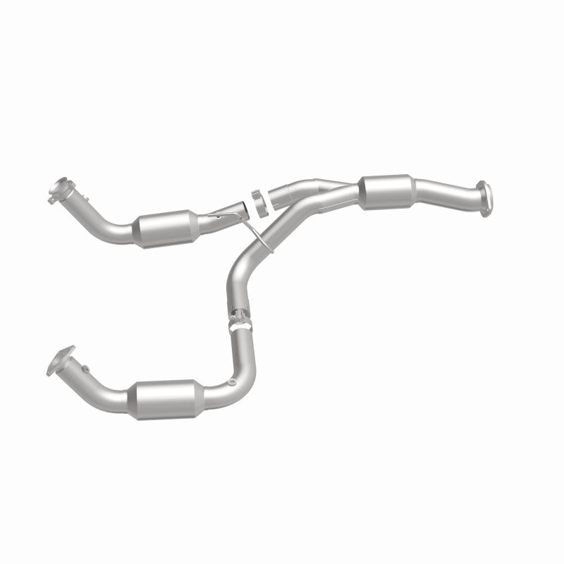 2012-16 Chevrolet Express 3500 Direct-Fit Catalytic Converter 5582113 Magnaflow - Catalytic Converters Car Part People