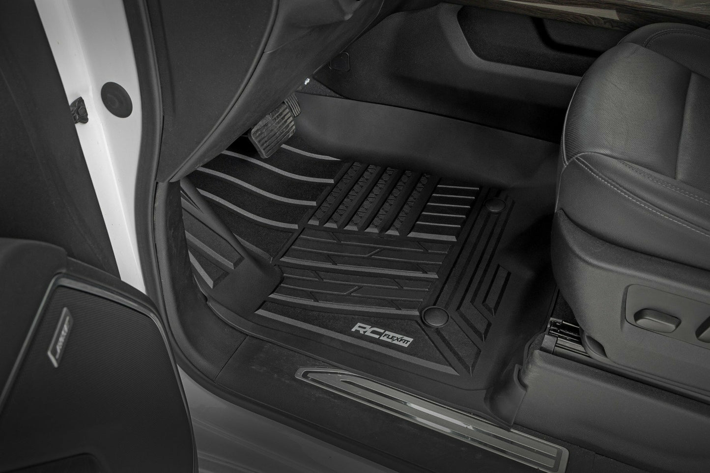 Fits Chevy 1500 (19-24) Flex-Fit Floor Mats FR & RR FR Bucket Crew FF-21612