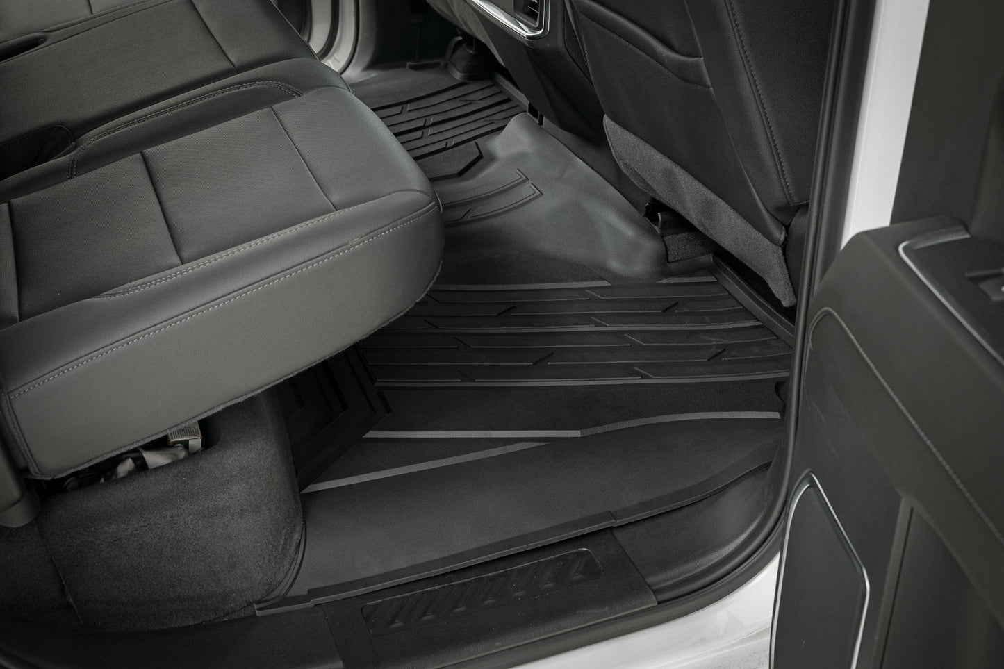 Fits Chevy 1500 (19-24) Flex-Fit Floor Mats FR & RR FR Bucket Crew FF-21612