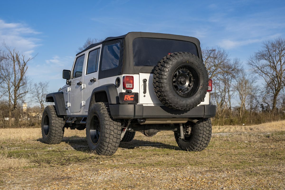 Fits Jeep Wrangler Unlimited 2WD/4WD (2007-2018) 3.25 Inch Lift Kit; PERF694