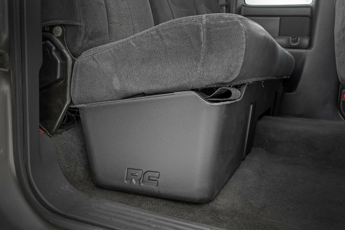 Fits Chevy/GMC 1500 (99-06 & Classic) Under Seat Storage; Extended Cab; RC09021
