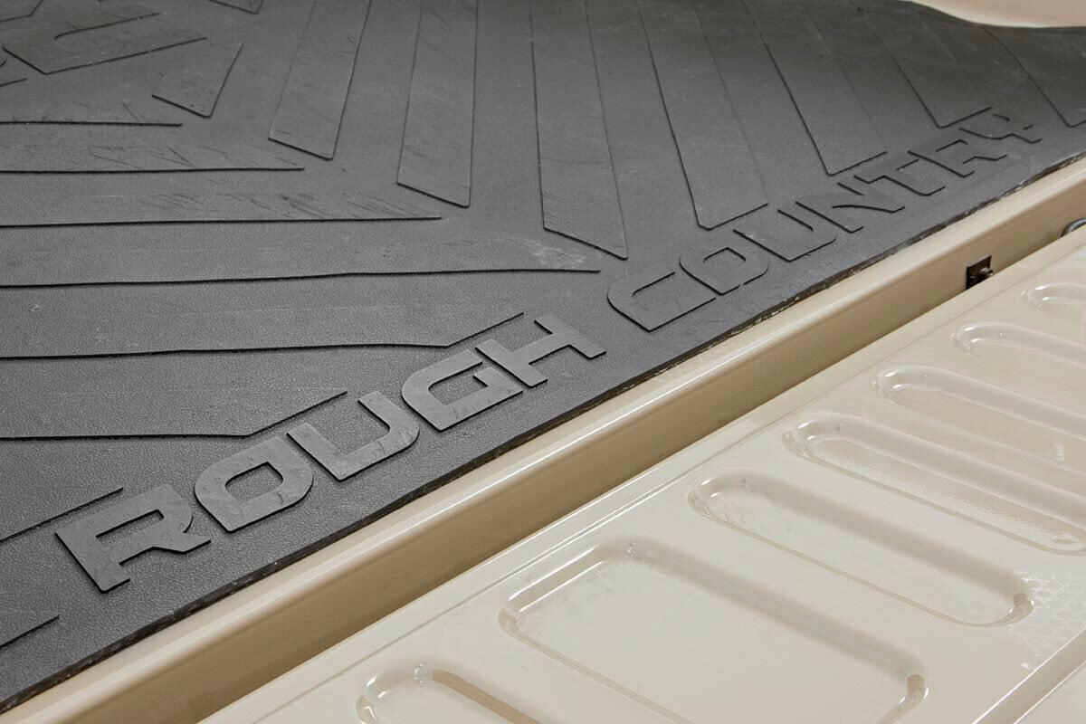 Fits Ford Ranger 2WD/4WD (2019-2023) Bed Mat; 5' Bed; RC Logo; RCM675
