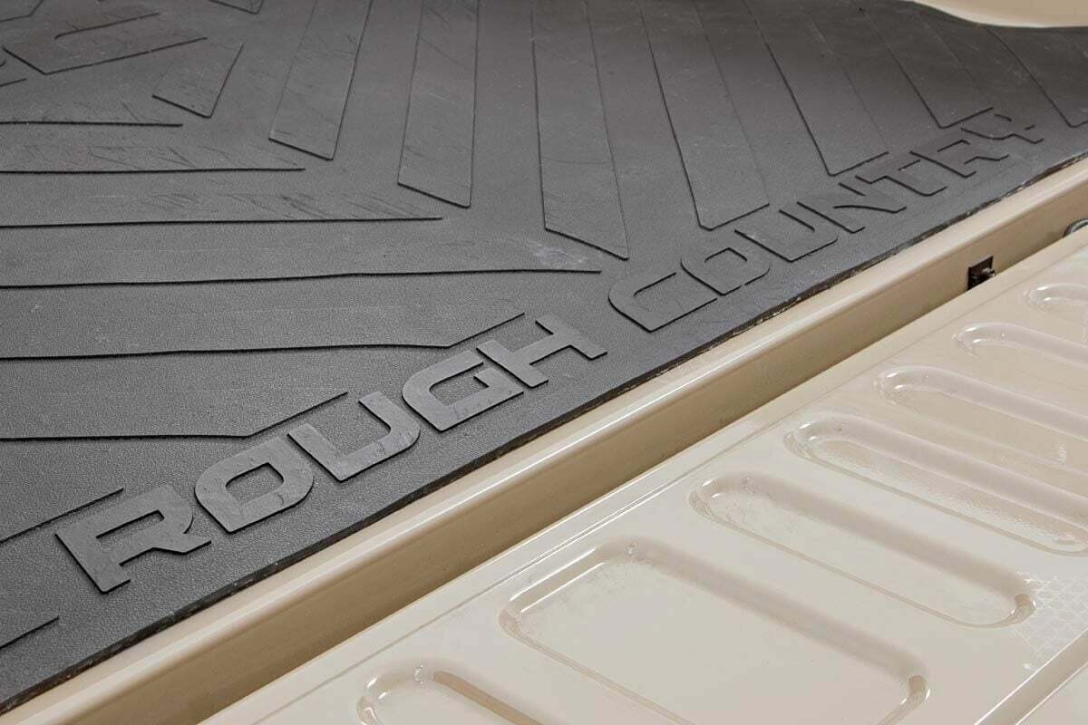 Fits Toyota Tundra 2WD/4WD (2007-2021) Bed Mat; 5'7" Bed; RC Logo; RCM681