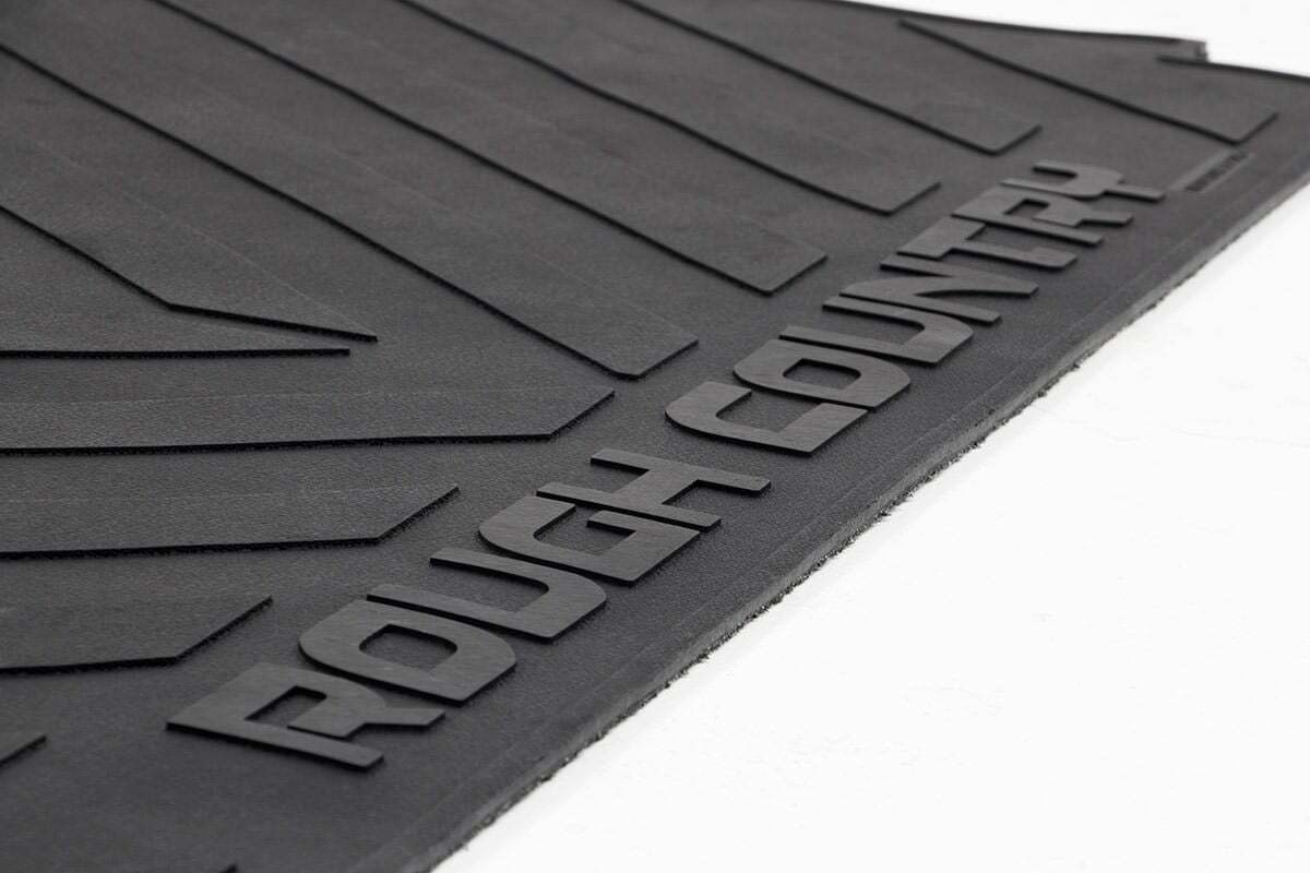 Fits Toyota Tundra 2WD/4WD (2007-2021) Bed Mat; 5'7" Bed; RC Logo; RCM681