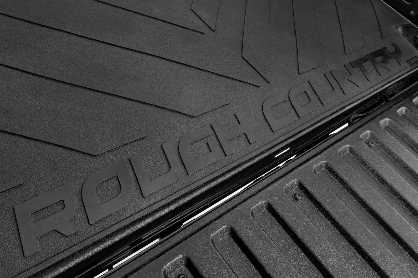 Fits Toyota Tacoma 2WD/4WD (2005-2023) Bed Mat; 5' Bed; RCM688