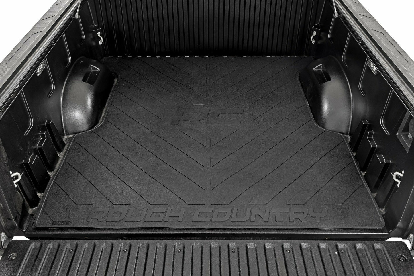 Fits Toyota Tundra 2WD/4WD (2022-2024) Bed Mat; 5'7" Bed; RC Logo; RCM689
