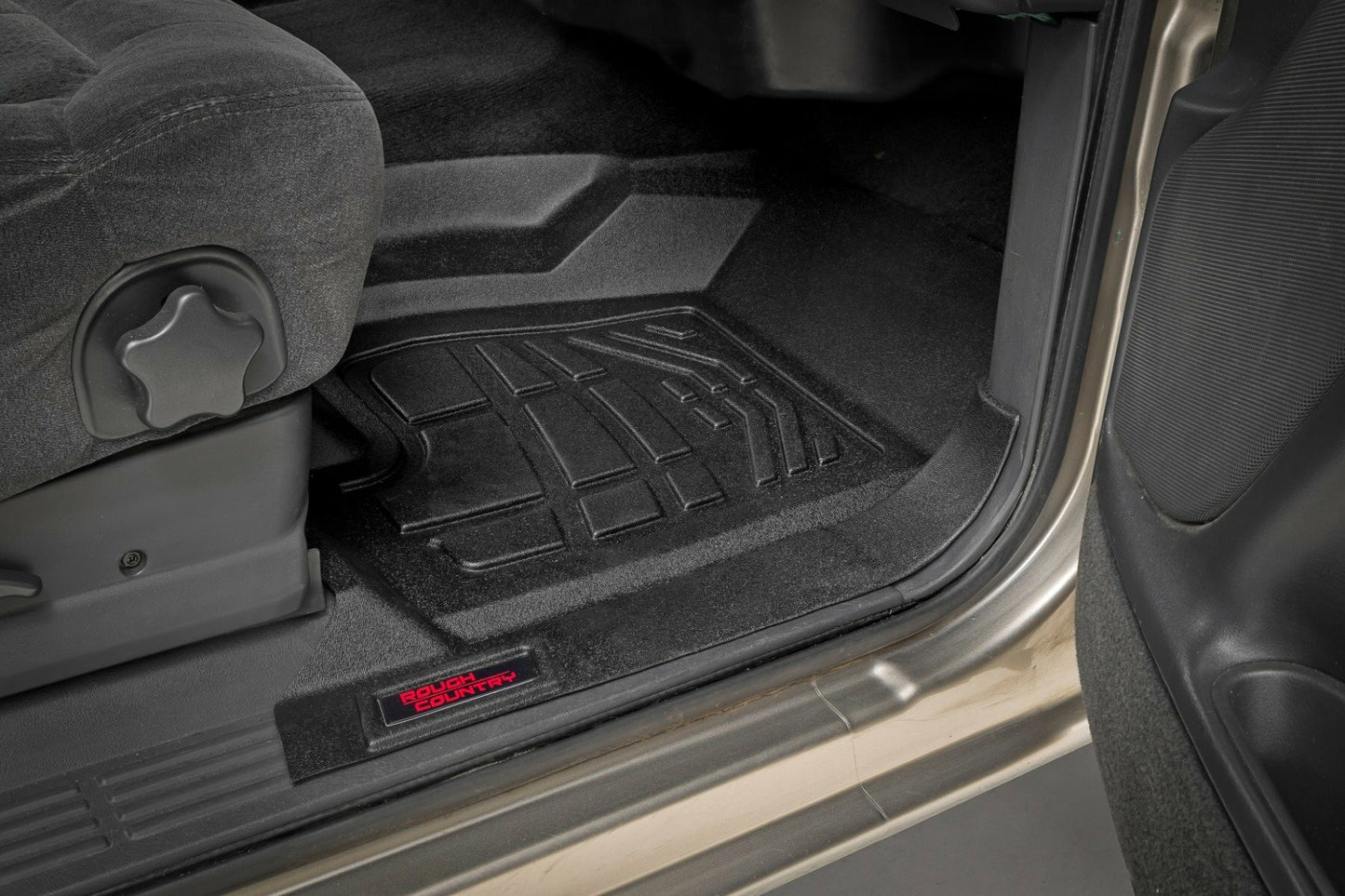 Fits Chevy/GMC 1500 (99-06 & Classic) Sure-Fit Floor Mats; FR & RR; SM29912A